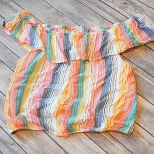 💥  $5 WHEN BUNDLED! Off the shoulder Arizona top